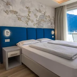 Ideal Hotel